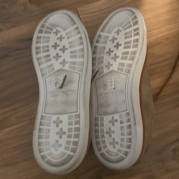 Mens Wolverine brown shoes size 10 used - Picture 2 of 2